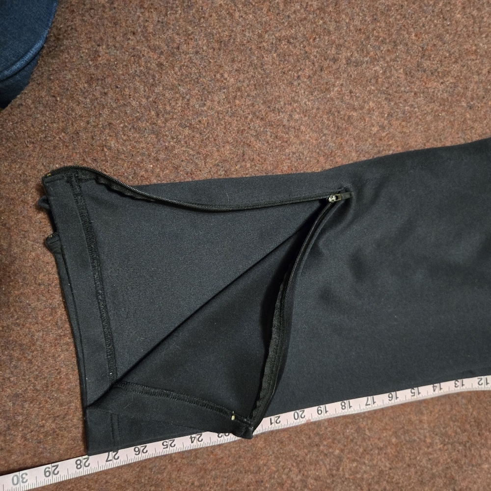 Nike DriFit Pants Men's Size Medium  Zip Leg Bottoms Drawstring Waist Pockets - Picture 6 of 8